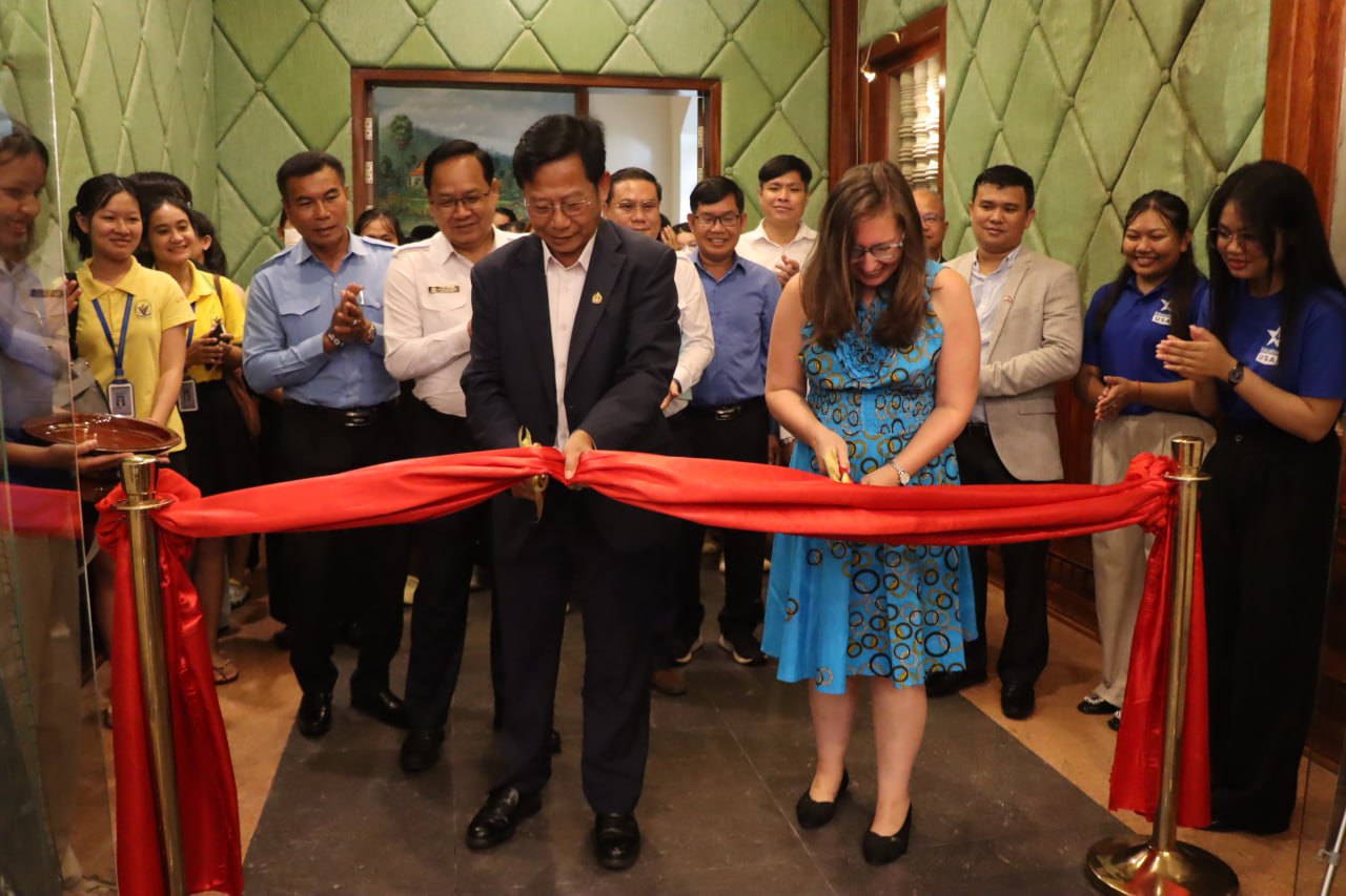 សិស្ស និស្សិតកម្ពុជា មានឱកាសសិក្សាបន្តនៅសហរដ្ឋអាមេរិក តាមរយៈការរៀបចំពិព័រណ៍ការសិក្សានៅសហរដ្ឋអាមេរិកឆ្នាំ ២០២៥