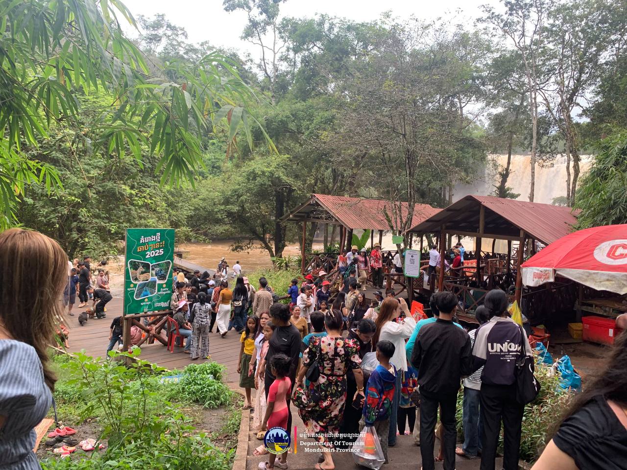 រយៈពេល ៣ថ្ងៃ នៃបុណ្យភ្ជុំបិណ្ឌប្រពៃណីជាតិខ្មែរខេត្តមណ្ឌលគិរី ទទួលបាន​ភ្ញៀវ​ទេសចរជាតិ និង អន្តរជាតិមកសាន្តជាង ២ម៉ឺននាក់