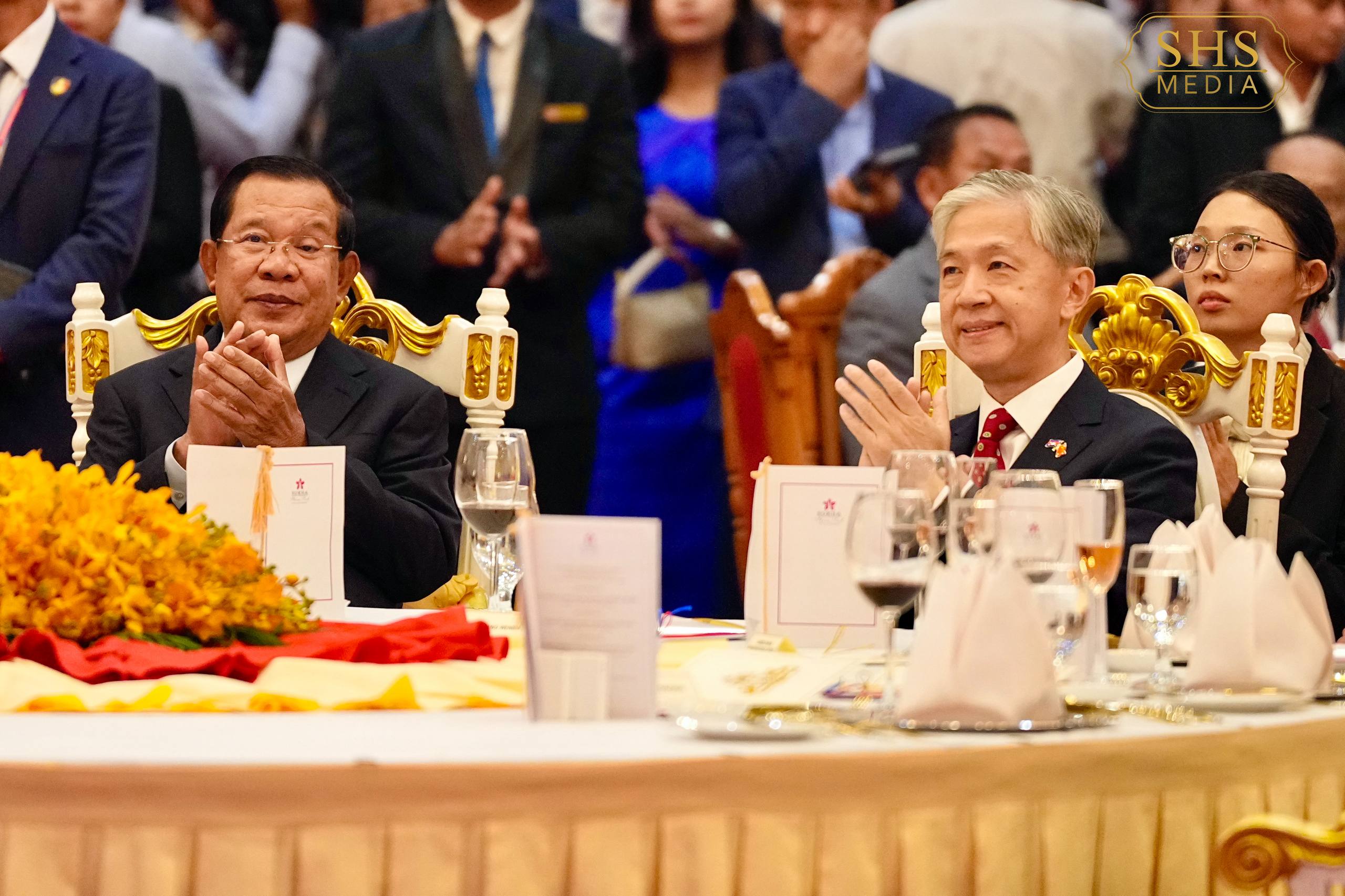 ទូតចិន ៖ ឆ្នាំនេះ ឯកឧត្តមប្រធានាធិបតីចិន បានបំពេញទស្សនកិច្ចនៅកម្ពុជាម្ដងទៀត ដោយបានលើកកម្ពស់ទំនាក់ទំនងទ្វេភាគីដល់កម្រិតថ្មីមួយទៀត
