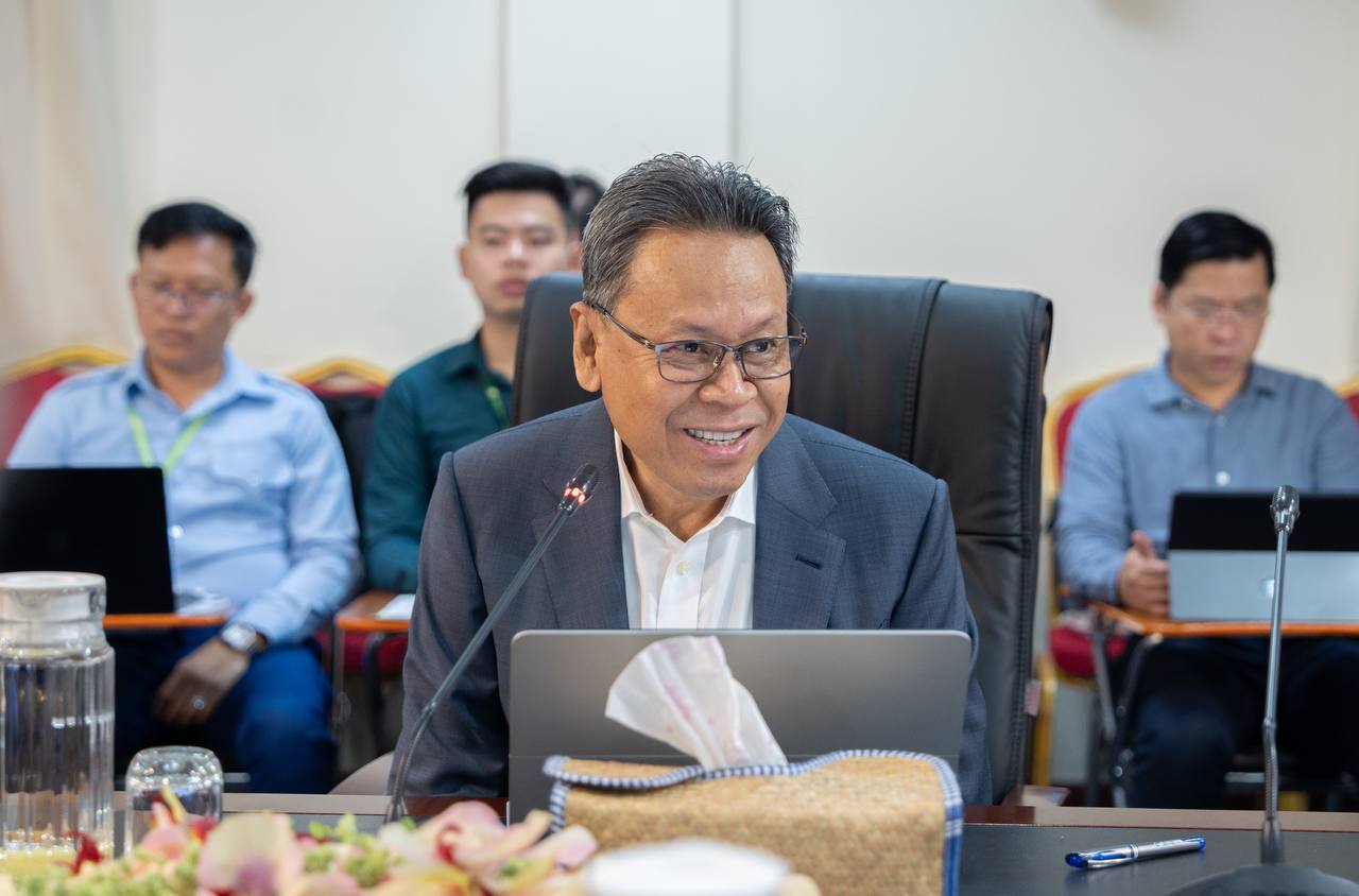 រាជរដ្ឋាភិបាលផ្តល់គោលការណ៍លើកទឹកចិត្តពិសេសដល់គម្រោងវិនិយោគ និងធុរកិច្ចចំនួន ១៧ គម្រោងក្រោមទុនវិនិយោគ២៨០ លានដុល្លារ