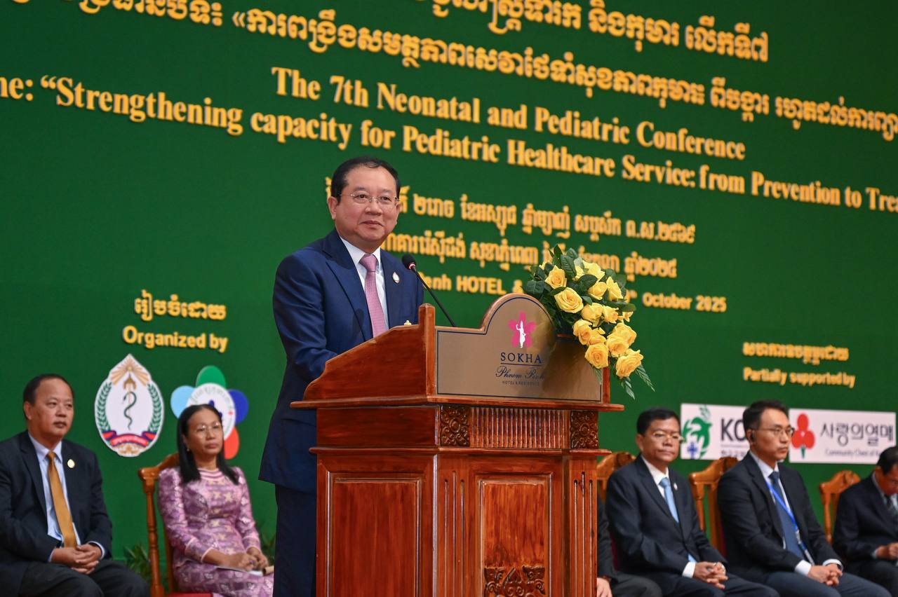 រដ្ឋមន្រ្តីក្រសួងសុខាភិបាលរំលឹកក្រុមគ្រូពេទ្យឱ្យបន្តយកចិត្តទុកដាក់ខ្ពស់បំផុតអំពីសុវត្ថិភាពម្តាយ-ទារក ក្នុងពេលសម្រាល
