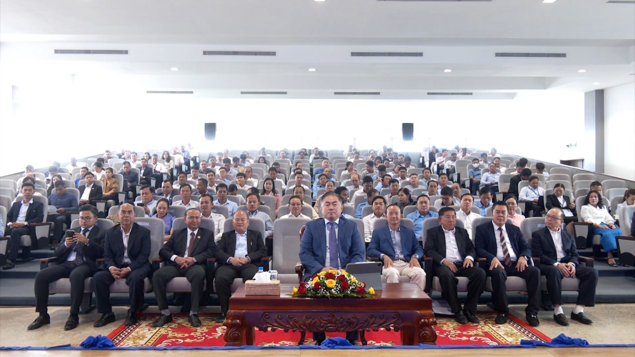 មន្រ្តីជាន់ខ្ពស់ក្រសួងប្រៃសណីយ៍ ៖ សេដ្ឋកិច្ចក្រៅប្រព័ន្ធបានចូលរួមចំណែកបង្កើតការងារជាង ៧០ភាគរយនៃទំហំការងារសរុបនិងចូលរួមចំណែក ៣២ភាគរយនៃទំហំការងារសរុបរបស់ប្រទេសកំពុងអភិវឌ្ឍន៍