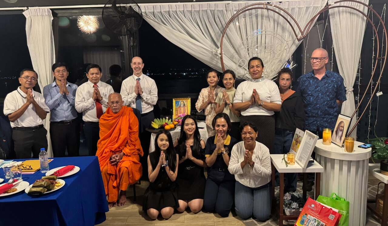 អង្គការមហាឬសីដើម្បីសន្តិភាពពិភពលោក បានបោះឆ្នោតជ្រើសរើស ឯកឧត្តម មួន វាសនា នាយក អង្គការមូលនិធិមហាឫសីដើម្បីសន្តិភាពពិភពលោកនៅកម្ពុជា