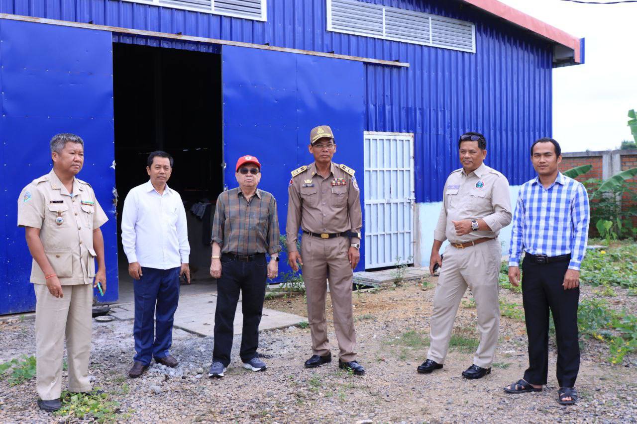 អាជ្ញាធរចុះបិទទីសត្តឃាតមួយកន្លែង ដោយទុកពេលពីរសប្តាហ៍ដើម្បីបន្តច្បាប់និងប្តូរទីតាំង