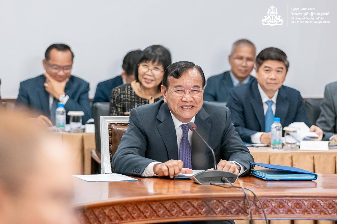 រដ្ឋមន្ត្រីការបរទេសកម្ពុជា ធ្វើបទបង្ហាញជូនអង្គទូតបរទេស អំពីការអនុវត្តសេចក្តីថ្លែងការណ៍រួមទីក្រុងគូឡាឡាំពួ