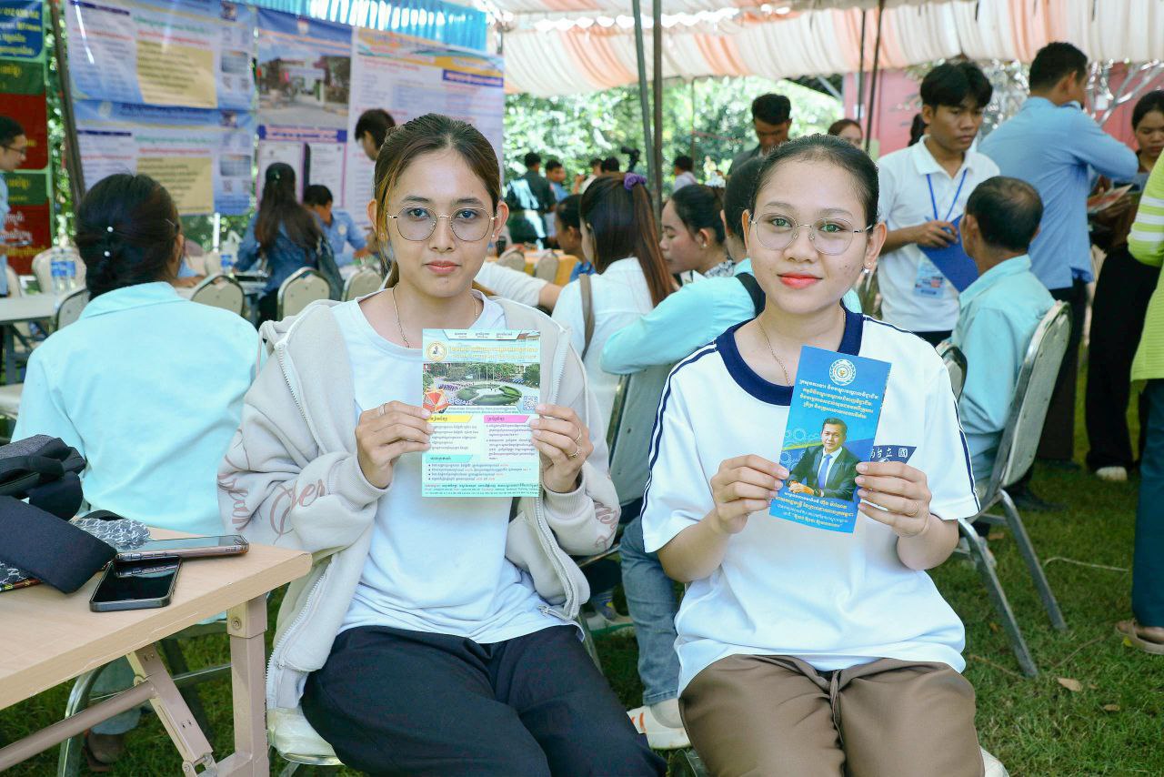 ក្រសួងការងារនឹងរៀបចំពិព័រណ៍ការងារ សន្តិសុខសង្គម និងបណ្តុះបណ្តាលវិជ្ជាជីវៈ នៅខេត្តធំៗចំនួន ៣ ដើម្បី​ផ្តល់ឱកាសការងារដល់អតីតពលករត្រឡប់មកពីប្រទេសថៃ