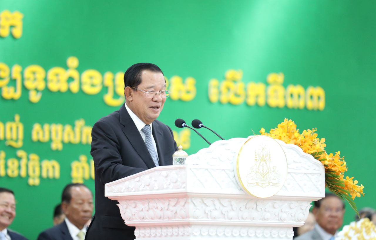សម្ដេចតេជោ ហ៊ុន សែន៖ វិស័យអាណាចក្រ និងពុទ្ធ​ចក្រ មិនអាចកាត់ផ្ដាច់ពីគ្នាបានទេ
