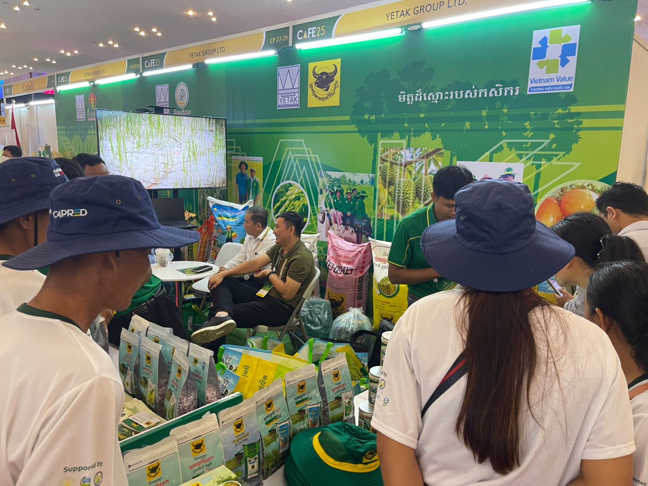 ប្រើប្រាស់ដ្រូនជាទំនើបកម្មកសិកម្មសម័យថ្មី និង ហុច​ទិន្ន​ផលយ៉ាងល្អប្រសើរដល់កសិករ