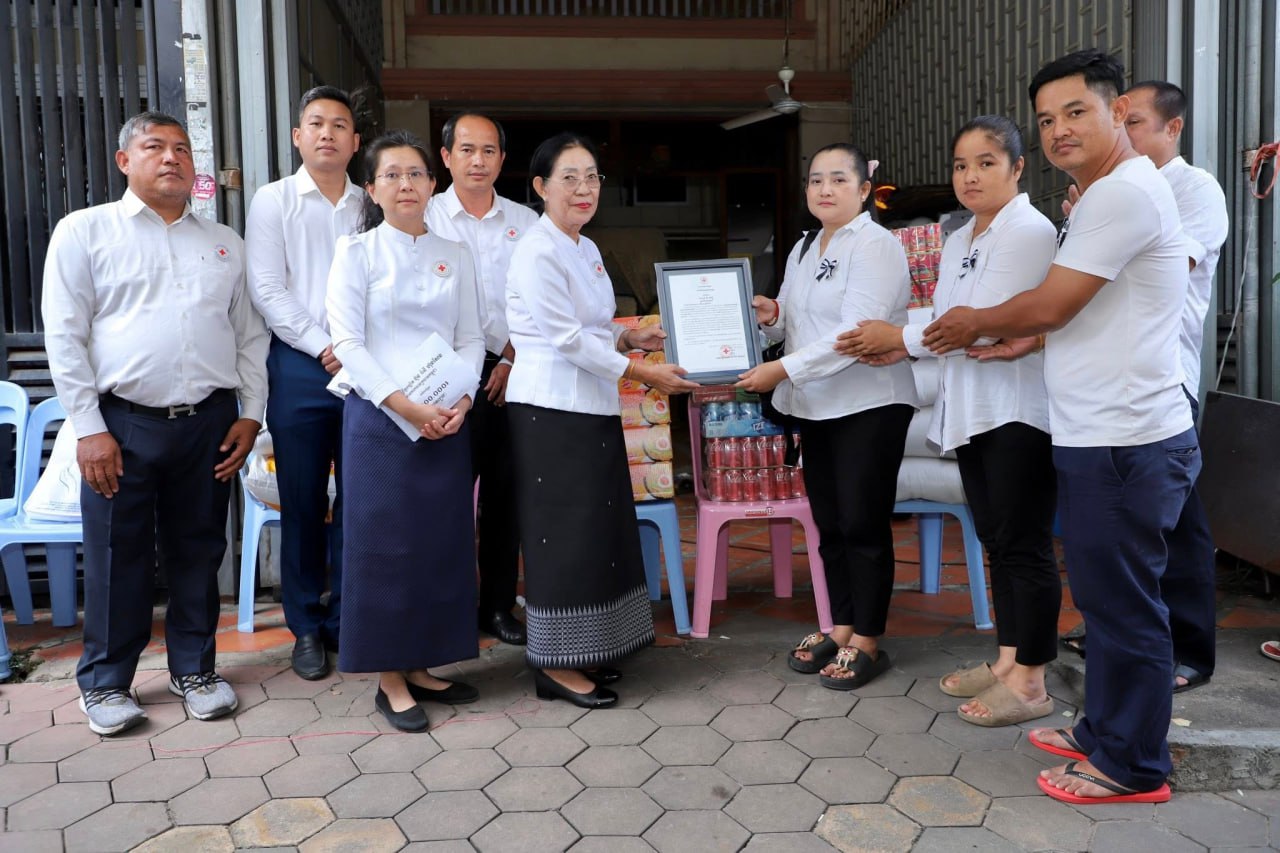 សម្តេចកិត្តិព្រឹទ្ធបណ្ឌិត ប៊ុន រ៉ានី ហ៊ុនសែន ចាត់មន្ត្រីចូលរួមរំលែកទុក្ខសពសិល្បករលោក អ៊ុន សិទ្ធា