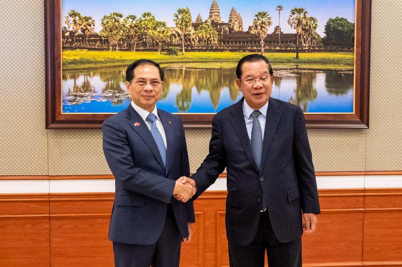 កម្ពុជា វៀតណាម ដាក់គោលដៅទំហំ​ពាណិជ្ជកម្ម​សម្រេ​ច​ឱ្យបាន ២០ពាន់លានដុល្លារ នៅពេលខាងមុខ