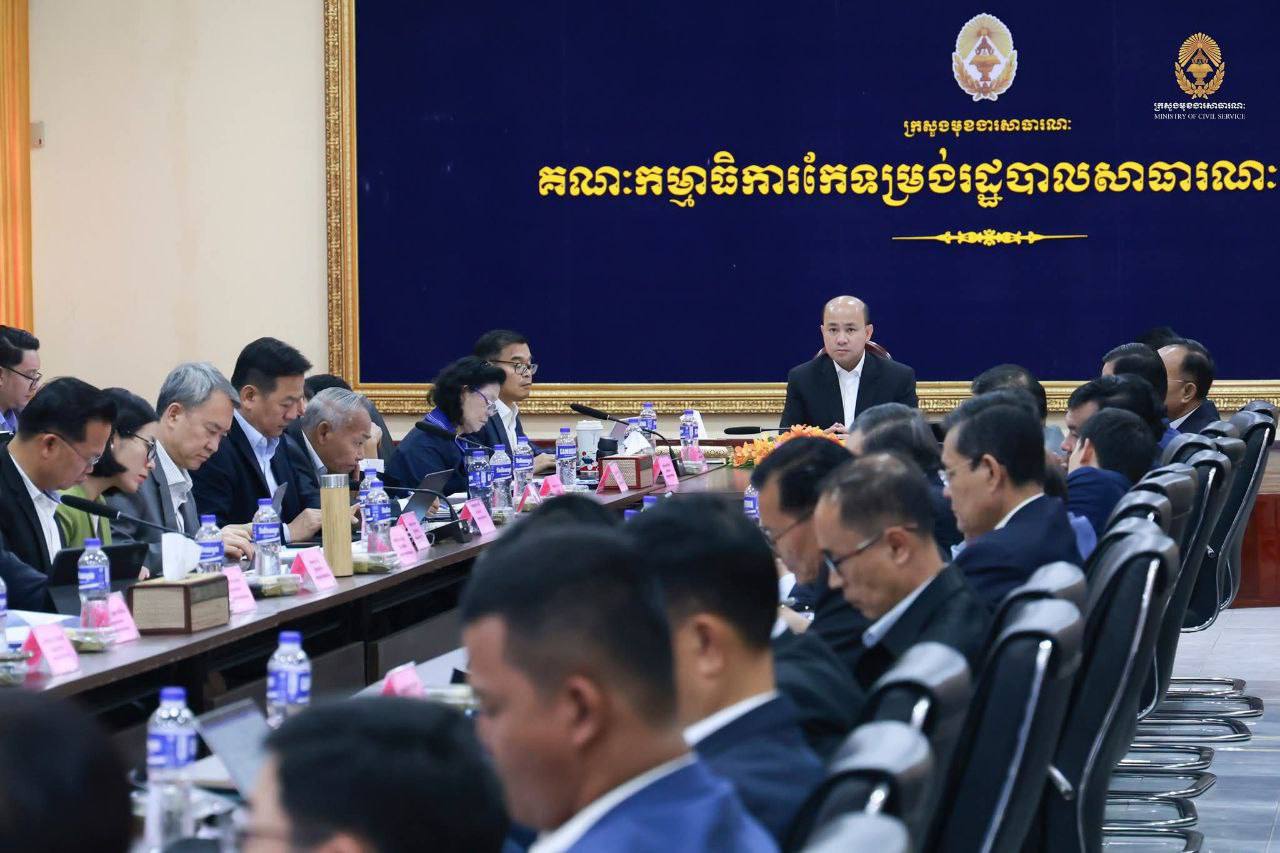 ឧបនាយករដ្ឋមន្ត្រី ហ៊ុន ម៉ានី៖ប្រឡងចូលជាមន្រ្តី​រាជ​កា​រស៊ីវិល អស់តែ ២ម៉ឺនរៀល ផ្អែកលើ​សមត្ថ​ភាព​ខ្លួនឯង