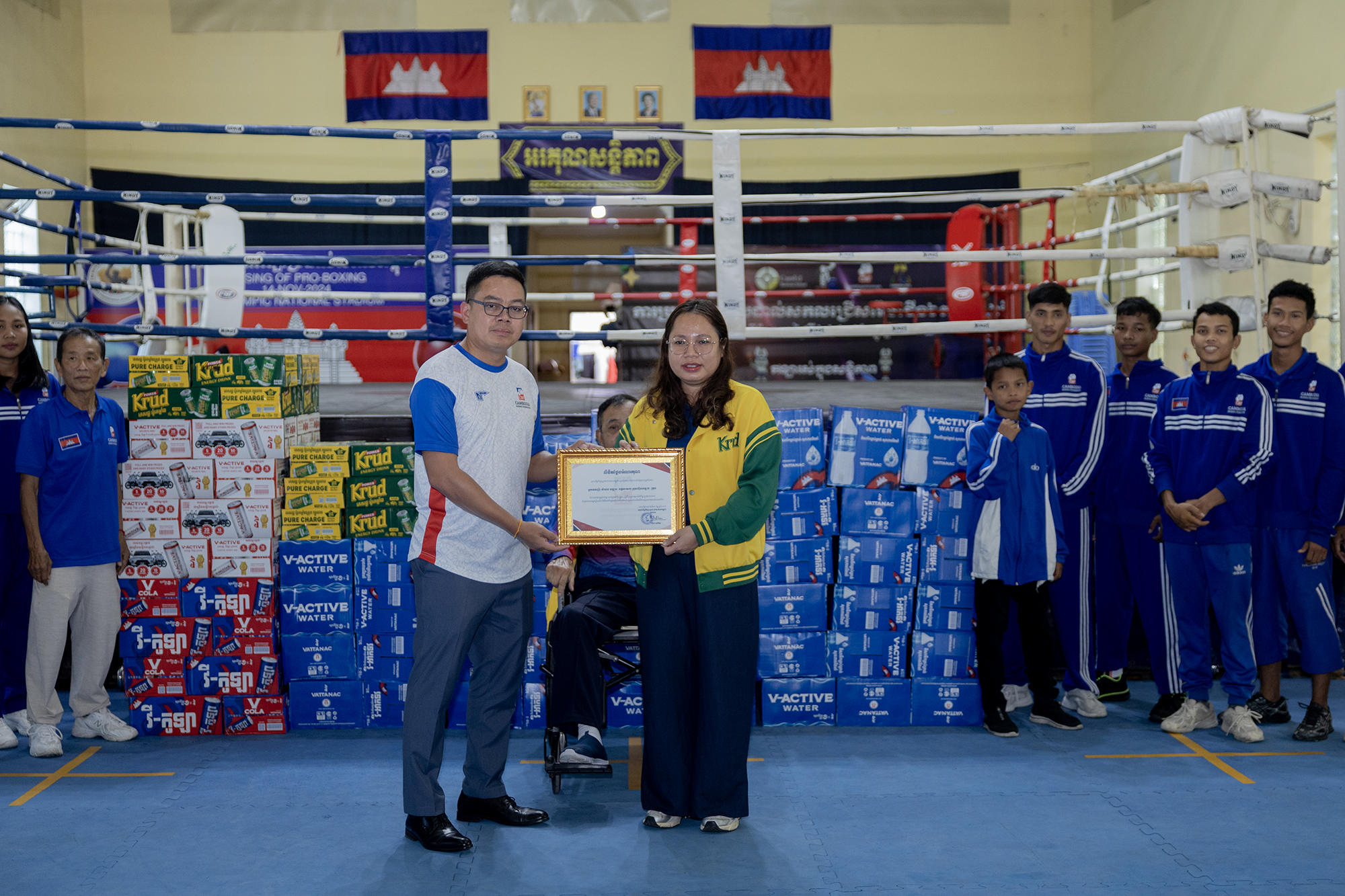 ក្រុមហ៊ុនវឌ្ឍនៈបន្តចូលរួមជាមួយសហព័ន្ធប្រដាល់សកលកម្ពុជាដើម្បីជួយដល់វីរៈកងទ័ពនិងជនភៀសសឹក