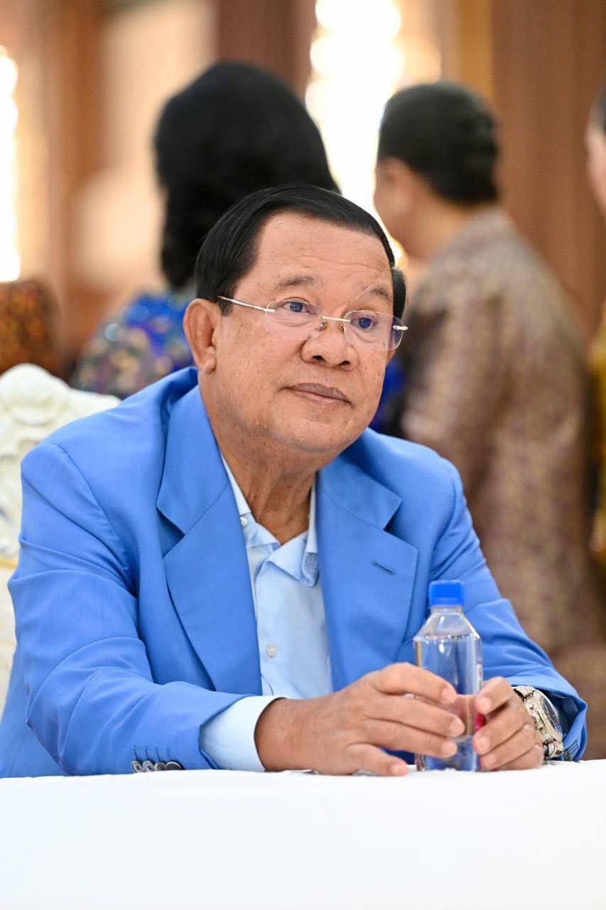សម្តេចតេជោ៖ កម្ពុជាពុំមានជនជនជាតិរុស្សុី ឬជនជាតិបរទេសផ្សេងទៀតចូលរួមការប្រយុទ្ធលើសមរភូមិ ឬធ្វើជាទីប្រឹក្សាយោធាសម្រាប់កងទ័ពកម្ពុជានោះឡើយ