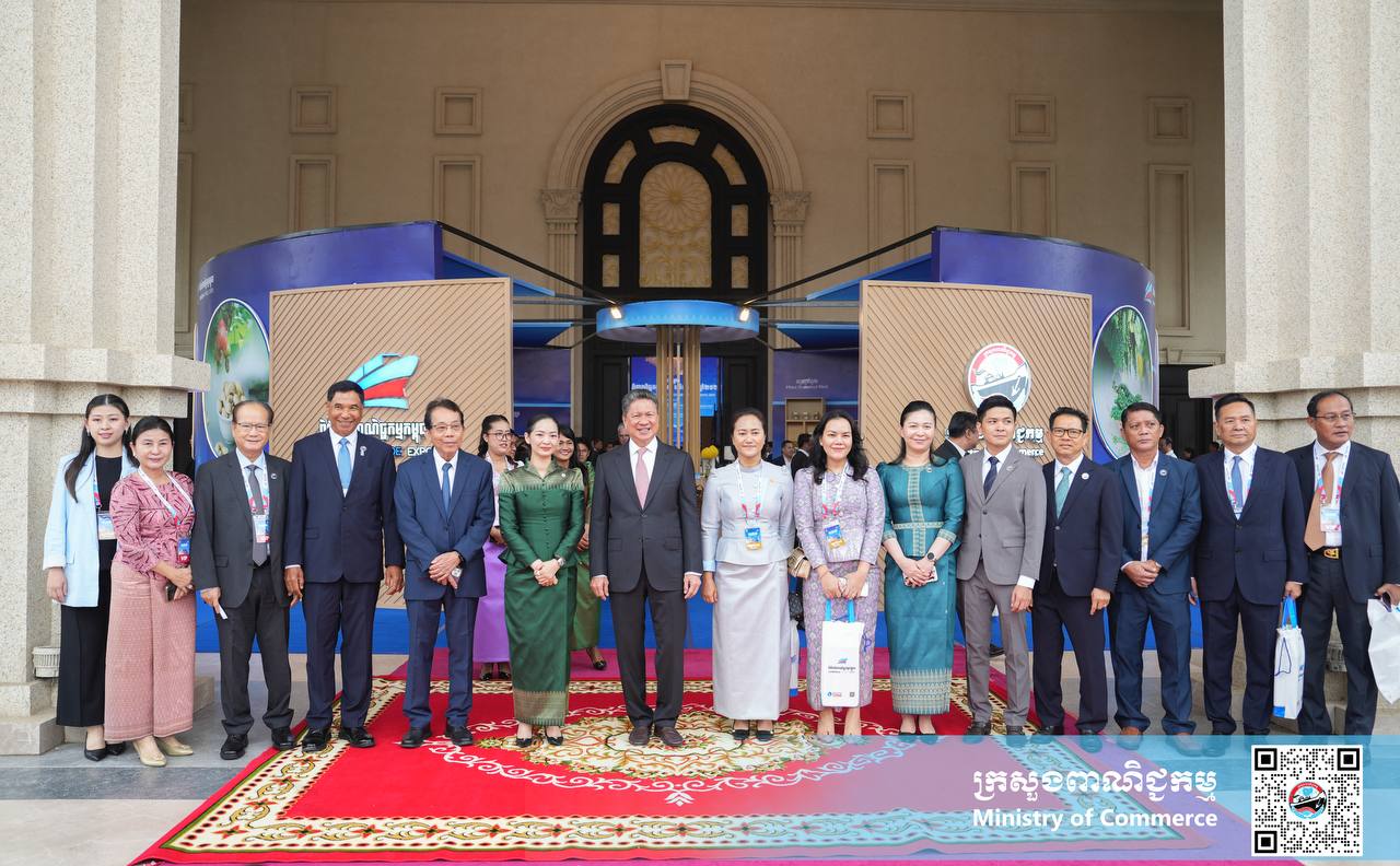 រយៈពេល១០ខែក្នុងឆ្នាំ២០២៥ ទំហំពាណិជ្ជកម្មសរុបរបស់កម្ពុជាចំនួន៥៣,៥៨ ប៊ីលានដុល្លារ