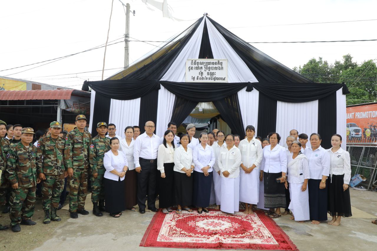 សម្តេច ម៉ែន សំអន អញ្ជើញគោរពវិញ្ញាណក្ខន្ធ​សពវីរកងទ័ព ព្រិន្ទបាលឯក រ័ត្ន វណ្ណៈ