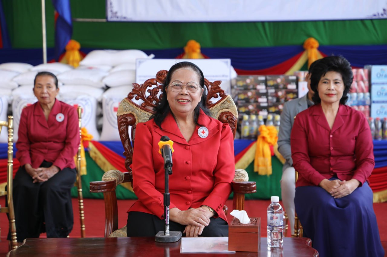 កាកបាទក្រហមកម្ពុជាផ្តល់អំណោយមនុស្សធម៌ជាលើកទី១៩ ជូនជនមានពិការភាព នៃមជ្ឈមណ្ឌលបណ្តុះបណ្តាល​វិជ្ជាជីវៈជនពិការភ្នែក