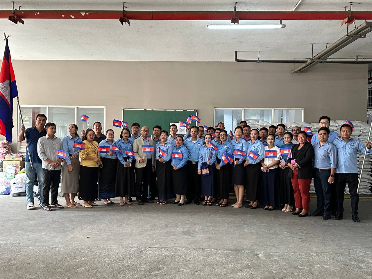 ស.ស.យ.ក វិស័យផែនការទទួលថវិកា និងសម្ភារៈសម្រាប់ផ្ដល់ជូនកងទ័ពជួរមុខ និងជនភៀសសឹក