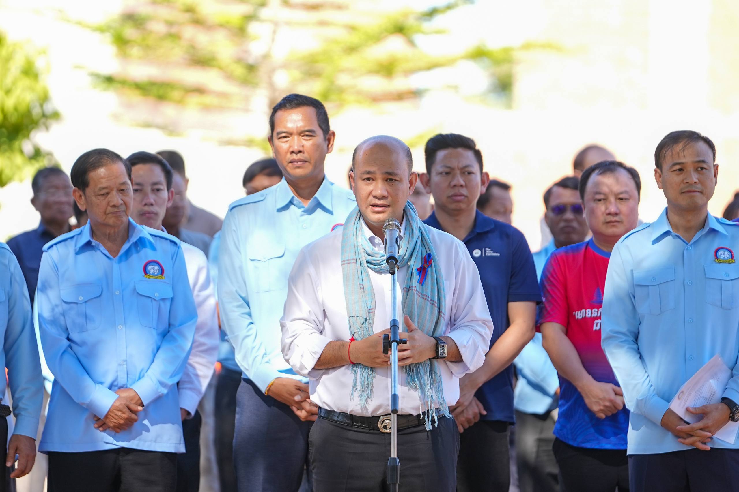 ឯកឧត្តម ហ៊ុន ម៉ានី៖ «ពួកយើងមិនទៅណាចោលបងប្អូននោះទេ គឺពួកយើងនឹងនៅបន្តរួបរួមគ្នាជាធ្លុងមួយដើម្បីឆ្លងផុតគ្រាលំបាកនេះជាមួយគ្នា»