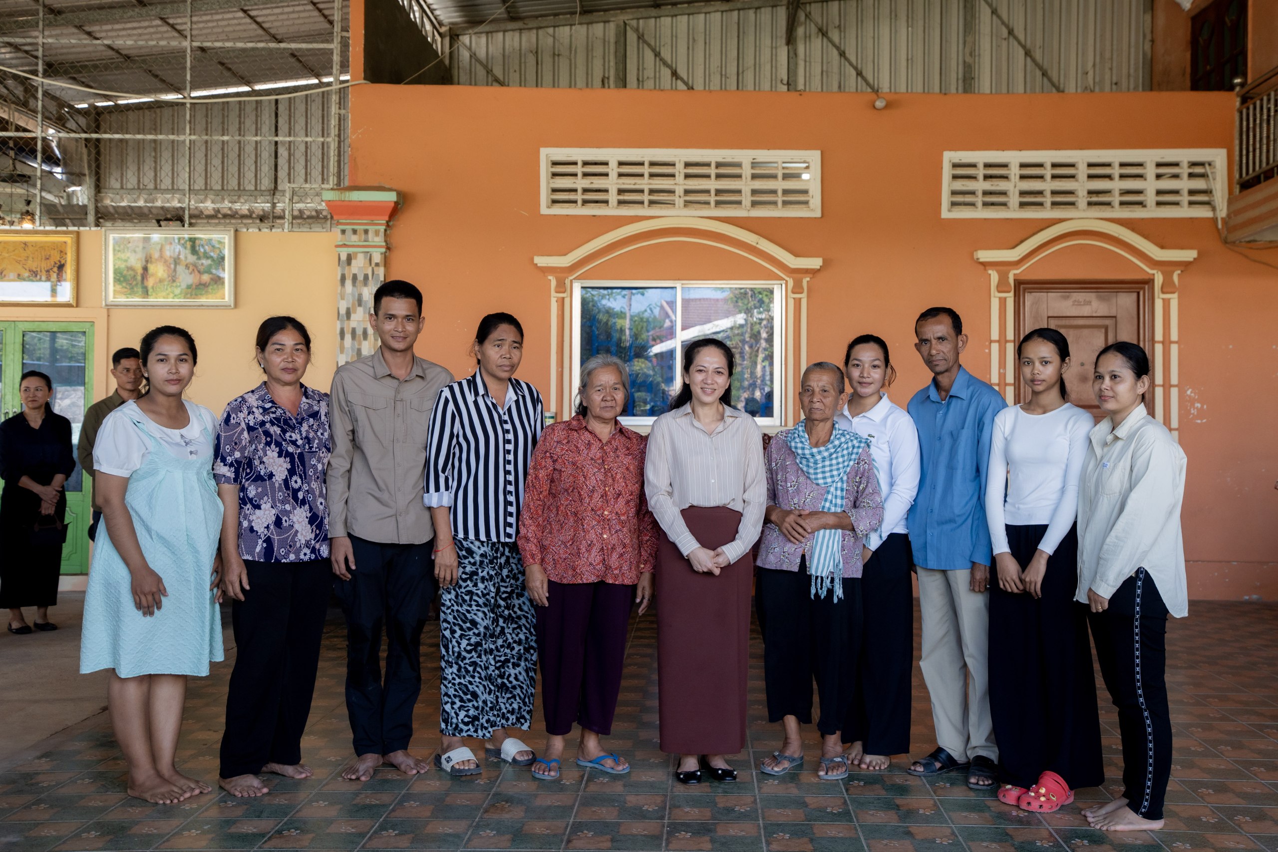 សម្តេចមហាបវរធិបតី ហ៊ុន ម៉ាណែត និង លោកជំទាវបណ្ឌិត ពេជ ចន្ទមុន្នី ហ៊ុនម៉ាណែត បាននិងកំពុងគិតគូរយ៉ាងយកចិត្តទុកដាក់ចំពោះយោធិន និងក្រុមគ្រួសារយោធិន