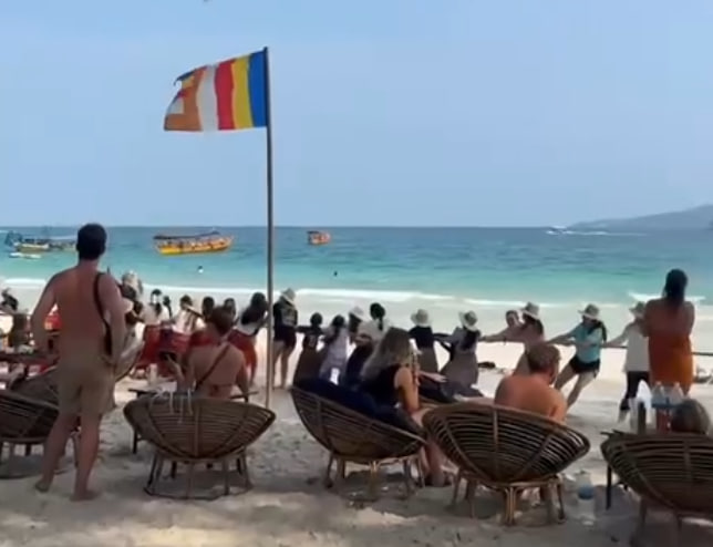អ្នកកោះសុំចូលឆ្នាំមុនហើយ