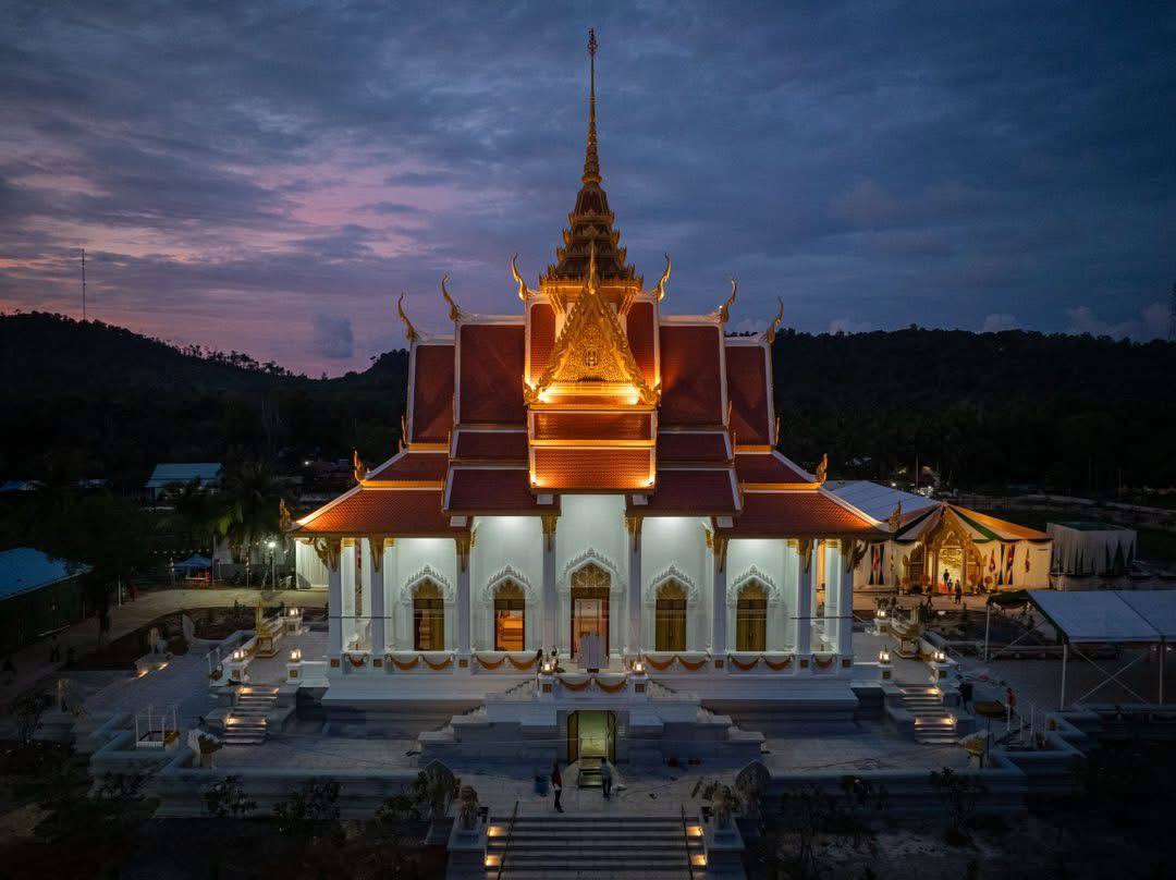 វត្តគិរីជលសាកោះរ៉ុង ក្រុងកោះរ៉ុង ✨🇰🇭