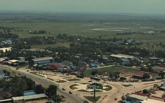 វាលរេញ​ ស្រុកព្រៃនប់​ 🏘