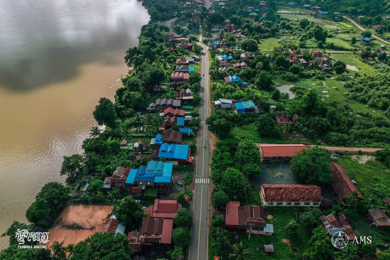 “ទន្លេសេសាន” ជាទន្លេហូរកាត់ភូមិភាគឦសាននៃប្រទេសកម្ពុជា 🇰🇭