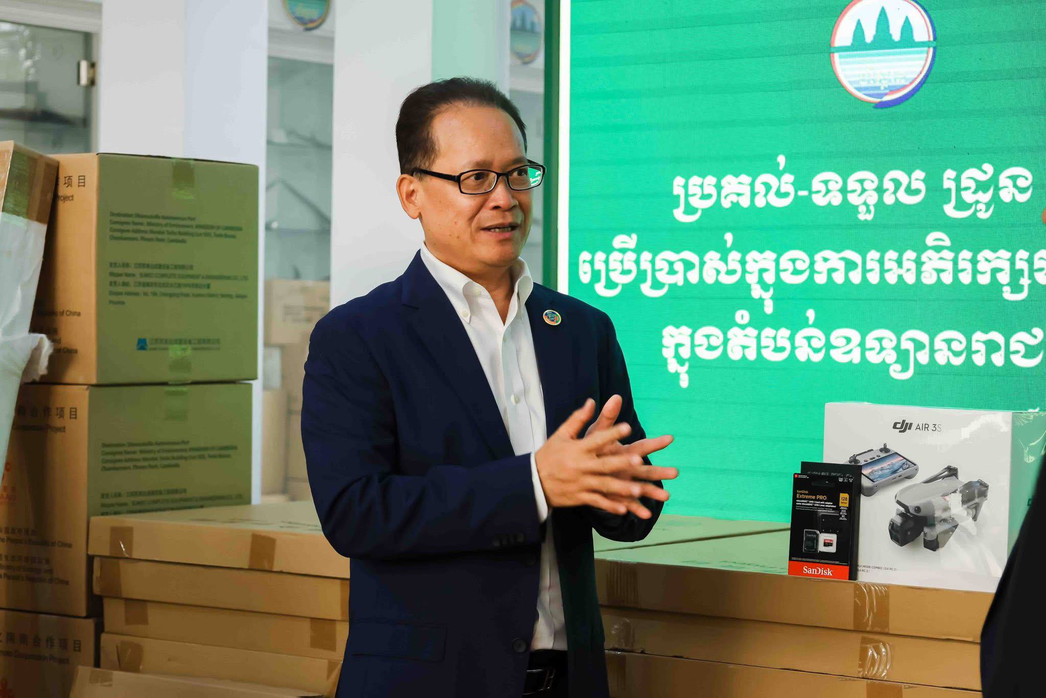 រដ្ឋមន្រ្តីក្រសួងបរិស្ថាន៖សង្គ្រាមឈ្លានពាននាំមកនូវការប្រព្រឹត្តឧក្រិដ្ឋកម្មបរិស្ថាន សម្លាប់សត្វព្រៃ និងជីវចម្រុះ