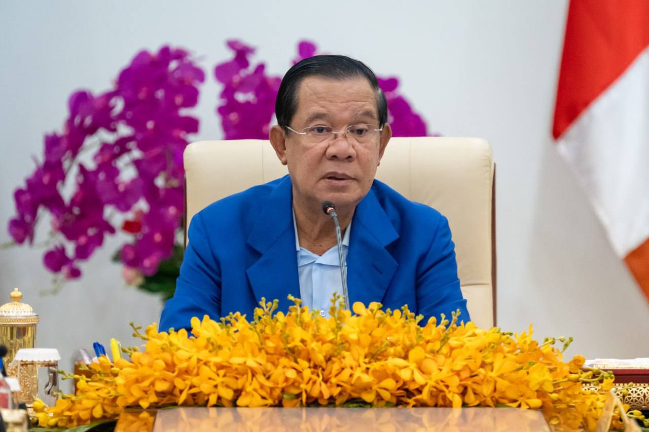 សម្តេចតេជោ ហ៊ុន សែន ជួបសំណេះសំណាលជាមួយវីរៈកងទ័ពកម្ពុជាទាំង១៨រូបដែលបានធ្វើមាតុភូមិនិវត្តន៍មកកម្ពុជាវិញដោយសុខសុវត្ថិភាព។