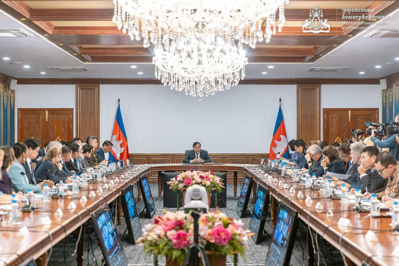 កម្ពុជាធ្វើបទបង្ហាញជូនទូតបរទេសពីការវិវត្តថ្មីៗនៃស្ថានការណ៍ជម្លោះព្រំដែនកម្ពុជា-ថៃ