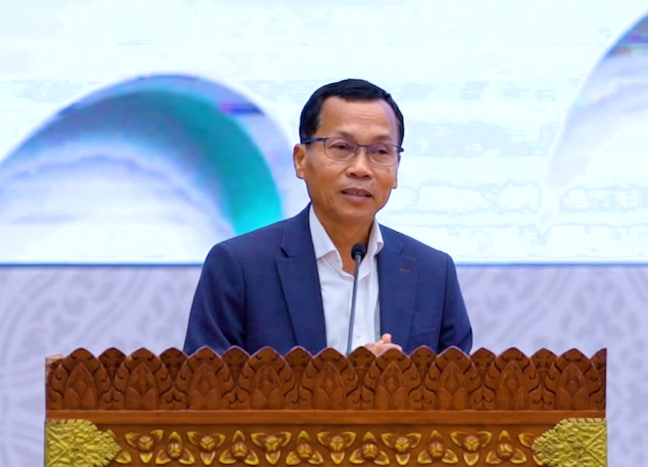តួនាទីសំខាន់ៗ ៣ នៃគ្រឹះស្ថានឧត្ដមសិក្សាគឺ ការបង្រៀន ការធ្វើការស្រាវជ្រាវ និងការផ្ដល់សេវាដល់សហគមន៍