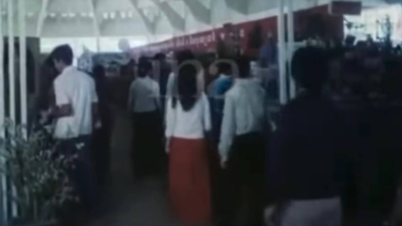 វីដេអូ៖ "រដ្ឋធានីភ្នំពេញ" ពិពណ៌ផលិតផលជាតិ ១៩៨៤