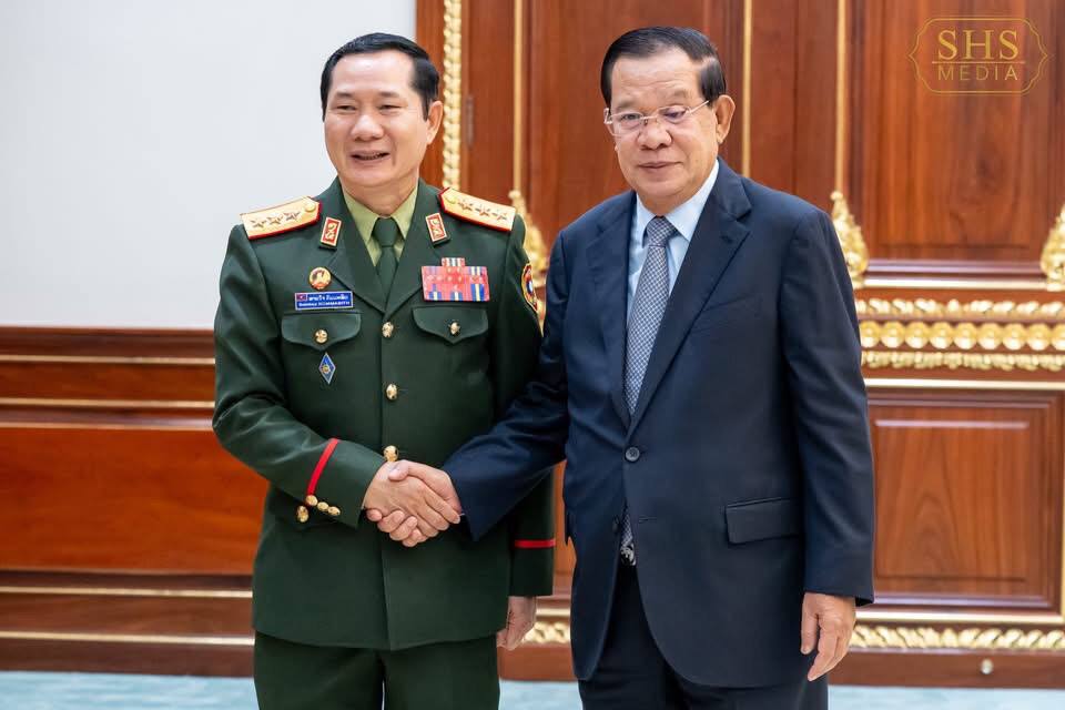 សម្តេចតេជោ ហ៊ុន សែន ជំរុញបន្ថែមឱ្យអាជ្ញាធរ ក៏ដូចជាកងទ័ពនៃប្រទេសទាំងពីរកម្ពុជា-ឡាវ ធ្វើការជាមួយគ្នាបន្ថែមទៀត ដើម្បីធ្វើយ៉ាងណារក្សានូវសន្តិភាពសន្តិសុខតាមព្រំដែនឱ្យបានកាន់តែល្អប្រសើរ