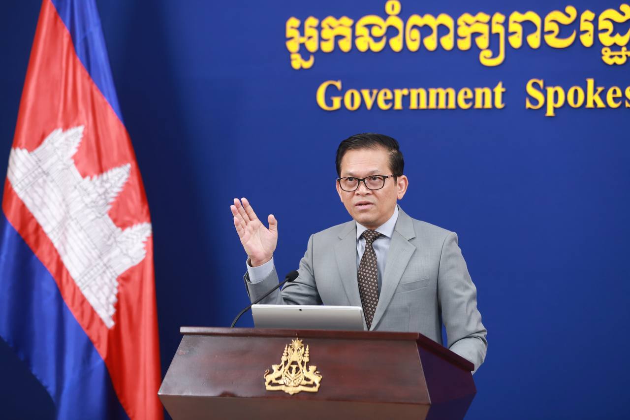 អ្នកនាំពាក្យរាជរដ្ឋាភិបាលបានបញ្ជាក់អំពីសកម្មភាពការងារការទូតសកម្មរបស់រាជរដ្ឋាភិបាល ទាំងក្នុងនិងក្រៅប្រទេស ដើម្បីការពារបូរណភាពទឹកដី និងប្រជាពលរដ្ឋ ប្រឆាំងនឹងការរំលោភឈ្លានពានរបស់យោធាថៃ