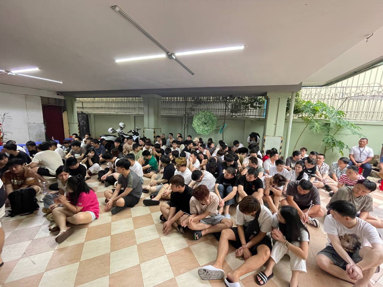 ជនបរទេស ២១ម៉ឺននាក់ ចាកចេញពីកម្ពុជាដោយស្ម័គ្រចិត្ត ក្រោយយុទ្ធនាការបង្ក្រាបការឆបោកតាមអនឡាញ