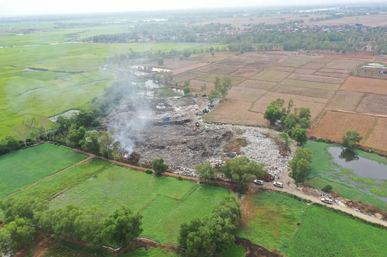 ក្រសួងបរិស្ថានបានចុះណែនាំនិងចាត់វិធានការបច្ចេកទេសនិងច្បាប់លើទីតាំងទីលានទុកដាក់សំរាម សំណល់រឹងទីប្រជុំជន ក្នុងក្រុងដូនកែវ ខេត្តតាកែវ