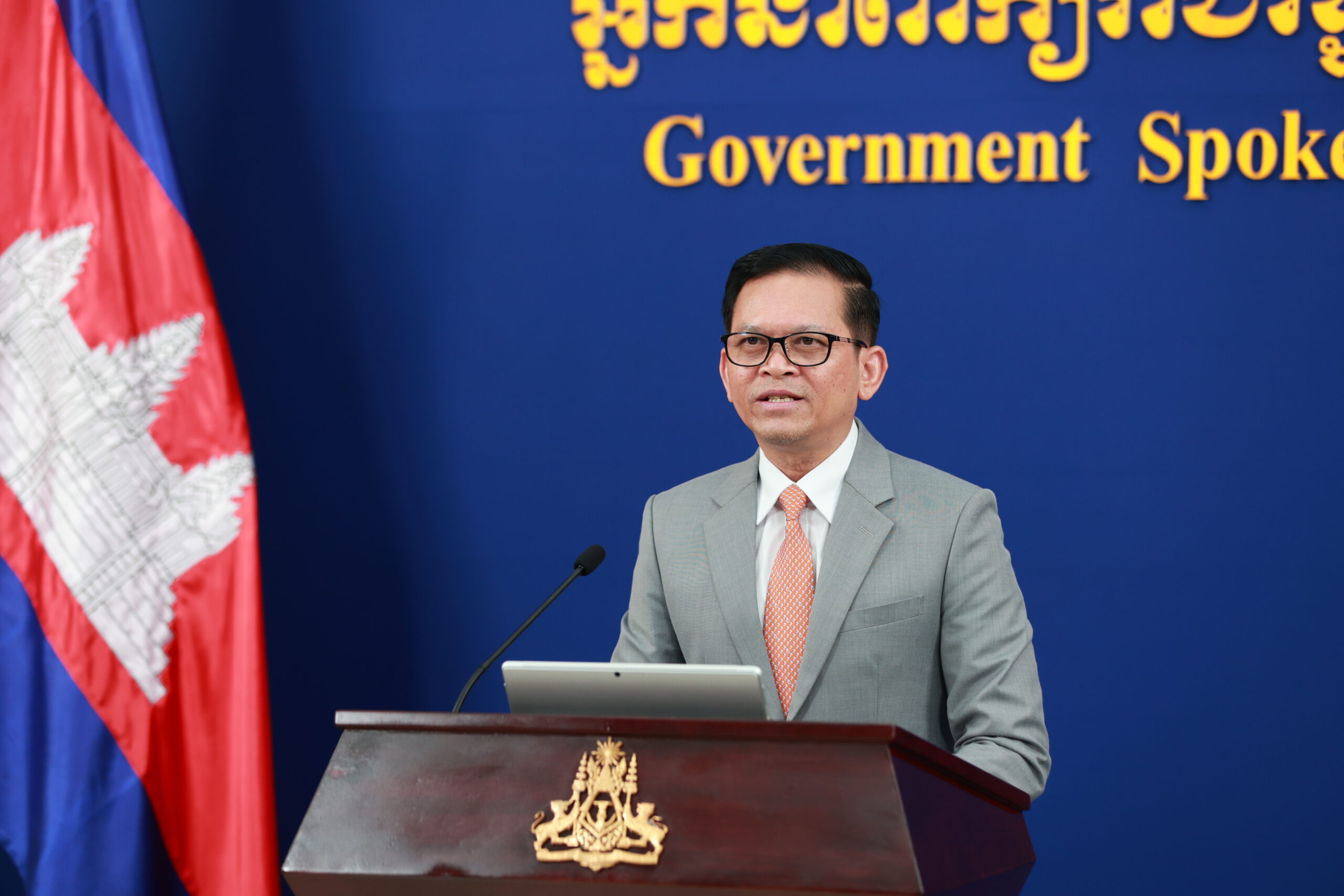 អ្នកនាំពាក្យរាជរដ្ឋាភិបាលបញ្ជាក់អំពីរបាយការណ៍ស្តីពីការខូចខាតប្រាសាទព្រះវិហារ ដោយសារការវាយប្រហារប្រដាប់អាវុធពីសំណាក់កងទ័ពថៃ