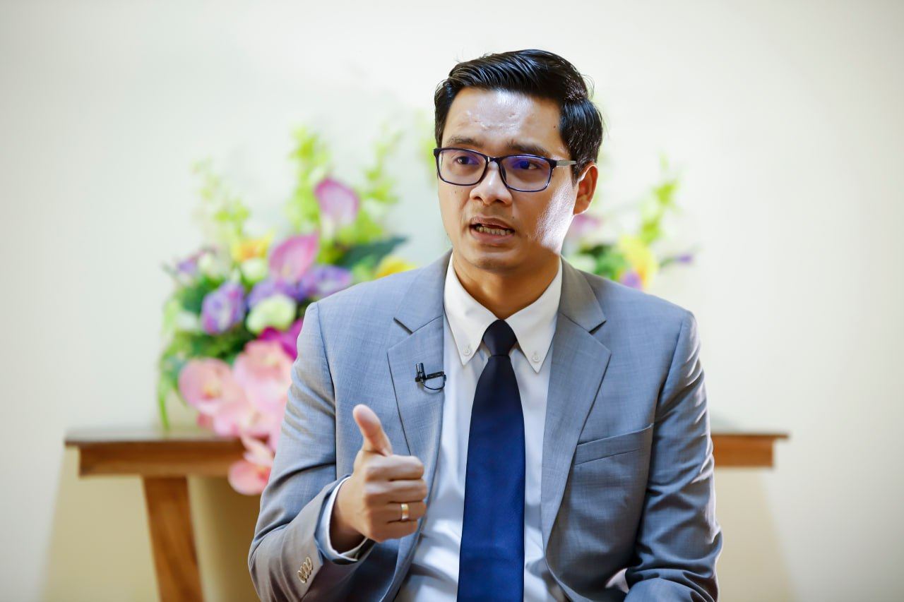 កម្ពុជាកំពុងតាមដានផលប៉ះពាល់ពីវិបត្តិប្រេង ខណៈហ្វីលីពីនកាត់បន្ថយថ្ងៃធ្វើការ