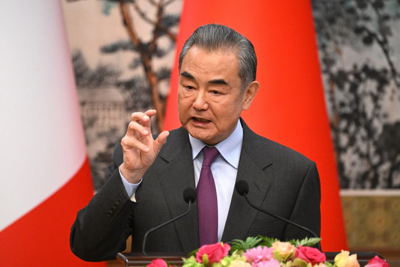 ចិន ប្រាប់ឲ្យ អ៊ីស្រាអែល ឈប់វាយប្រហារ អ៊ីរ៉ង់ ជាបន្ទាន់