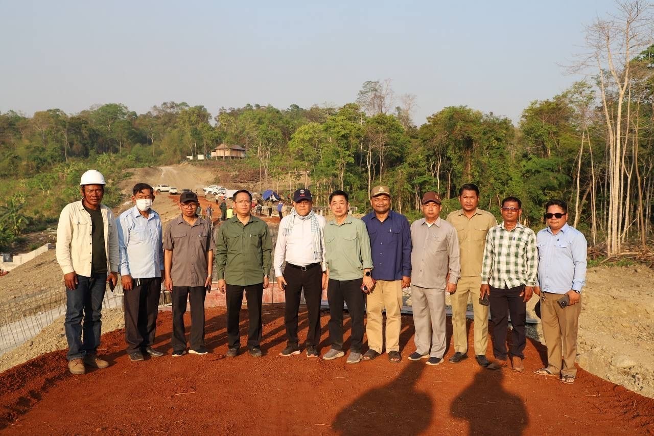 វត្តមានផ្លូវអន្តរឃុំ និងទំនប់បង្ហៀរ កំពុងផ្តល់ក្តីសង្ឃឹមដល់ប្រជាជន​៣ឃុំនៅខេត្តភូមិភាគឦសាន