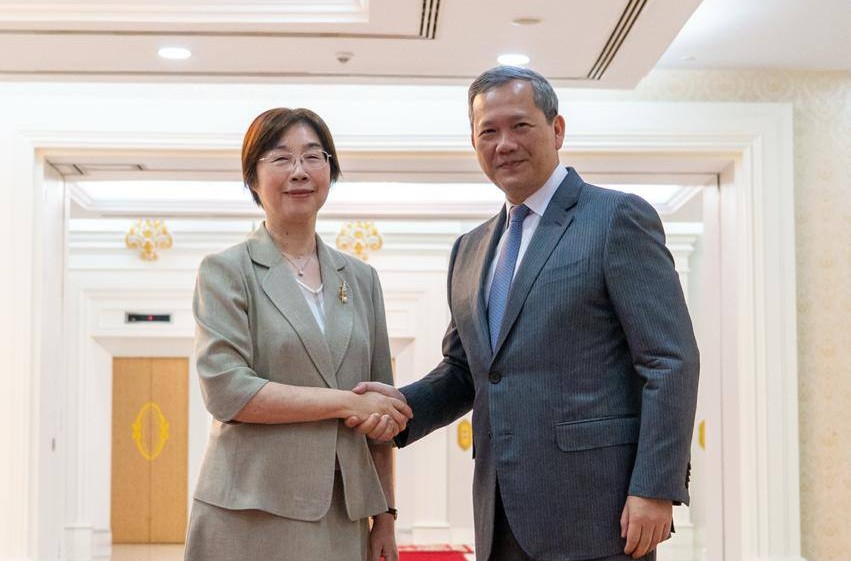 ប្រធានធនាគារ AIIB ប្ដេជ្ញាបន្តគាំទ្រដល់គម្រោងអភិវឌ្ឍន៍នានា​របស់កម្ពុជា