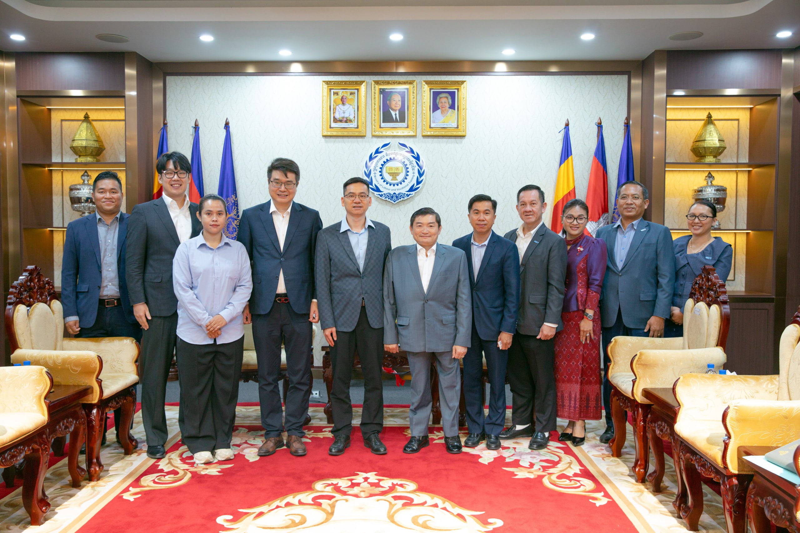 កម្ពុជាពង្រឹងកិច្ចសហការជាមួយ BYD ដើម្បីអភិវឌ្ឍកម្លាំងពលកម្មលើជំនាញយានយន្តអគ្គិសនី