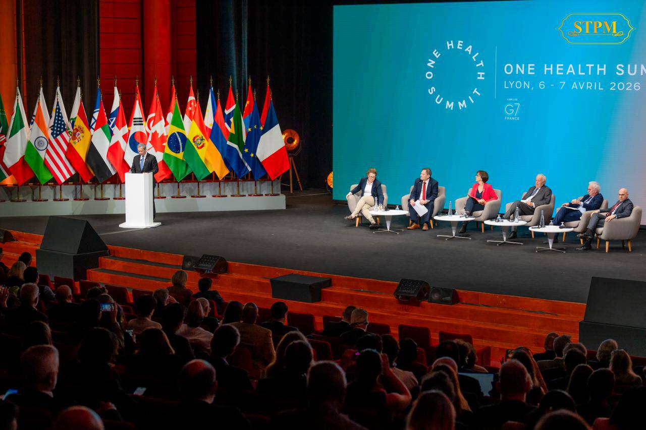 សម្តេចបវរធិបតីធ្វើបទអន្តរាគមន៍ក្នុងកិច្ចប្រជុំកំពូលស្តីពីសុខភាពតែមួយនៅបារាំង