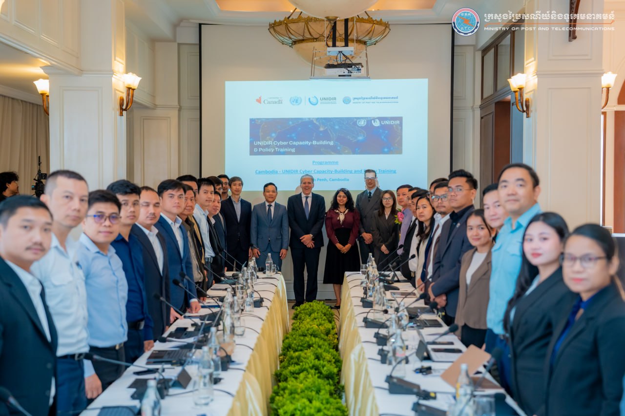 ក្រសួងប្រៃសណីយ៍និងទូតកាណាដាប្រចាំកម្ពុជាបើកវគ្គបណ្ដុះបណ្ដាលស្តីពី “Cambodia-UNIDIR Cyber Capacity-Building and Policy Training”