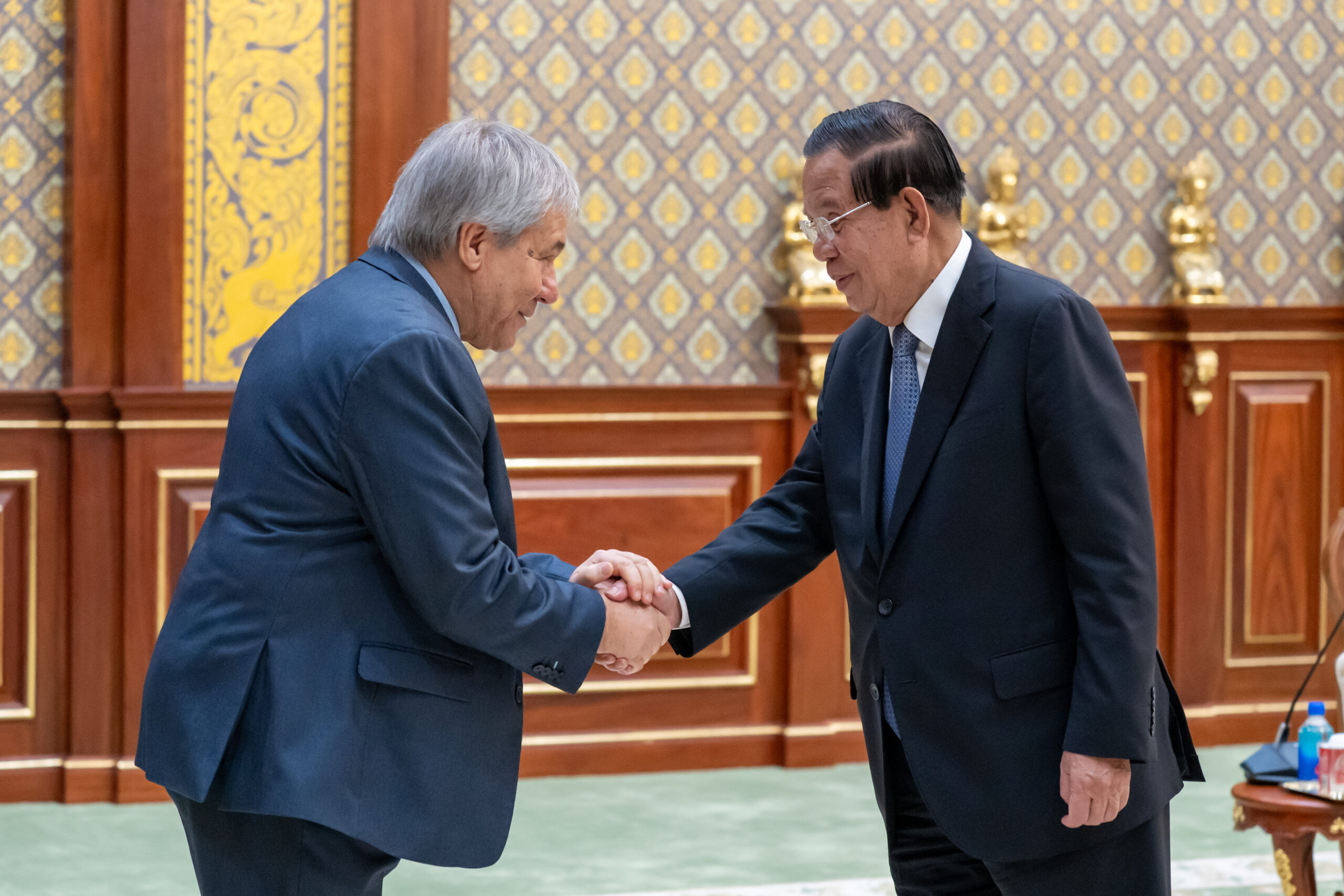 ទូតហុងគ្រីសរសើរពីភាពស្រស់ស្អាតរបស់កម្ពុជា ពិសេសជីវភាពប្រជាជនប្រសើរ​ឡើងជា​លំដាប់
