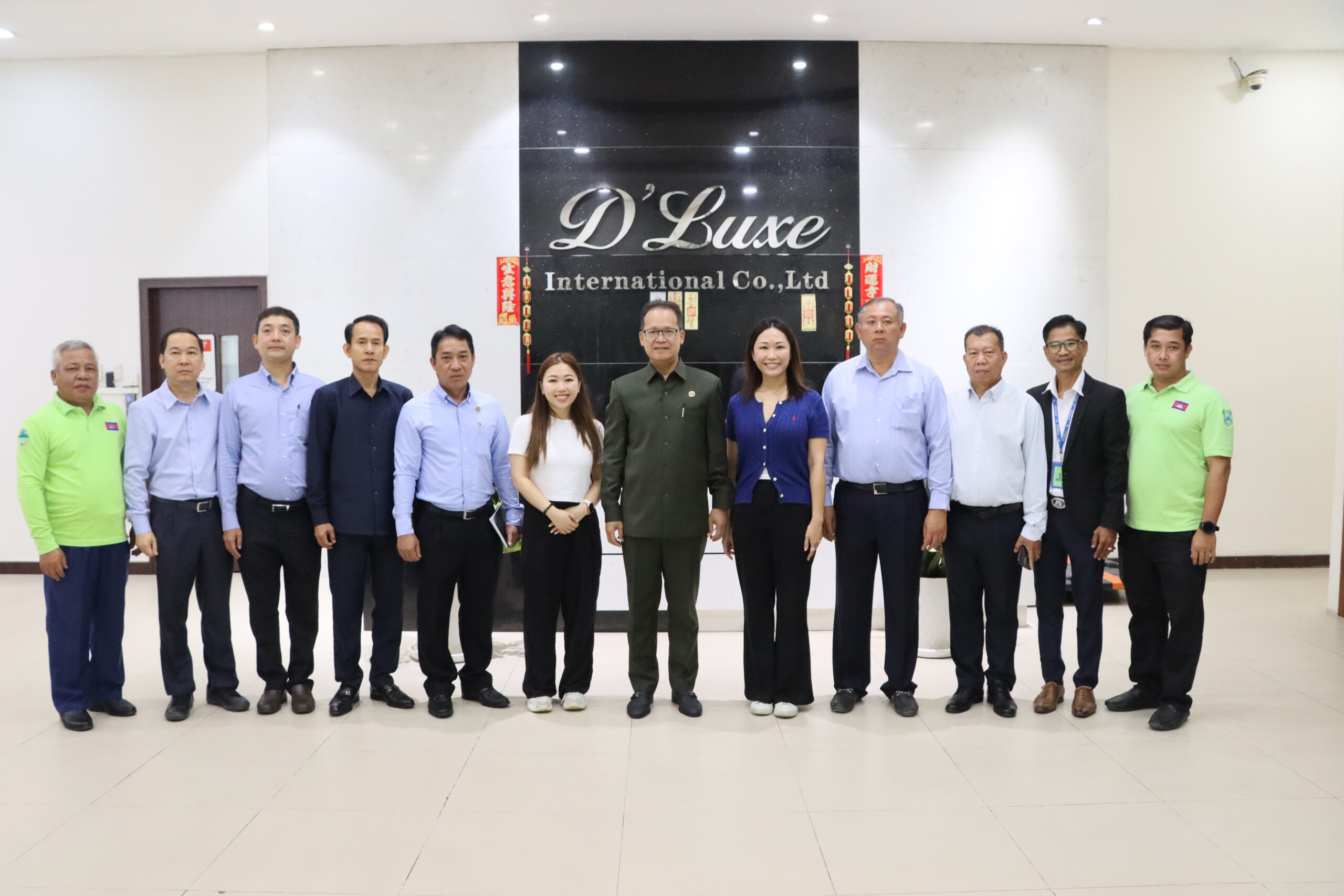 រដ្ឋមន្ត្រីបរិស្ថានជំរុញរោងចក្រសហគ្រាសបង្កើនការគ្រប់គ្រងសំរាម និងសំណល់រឹងឱ្យបានត្រឹមត្រូវ