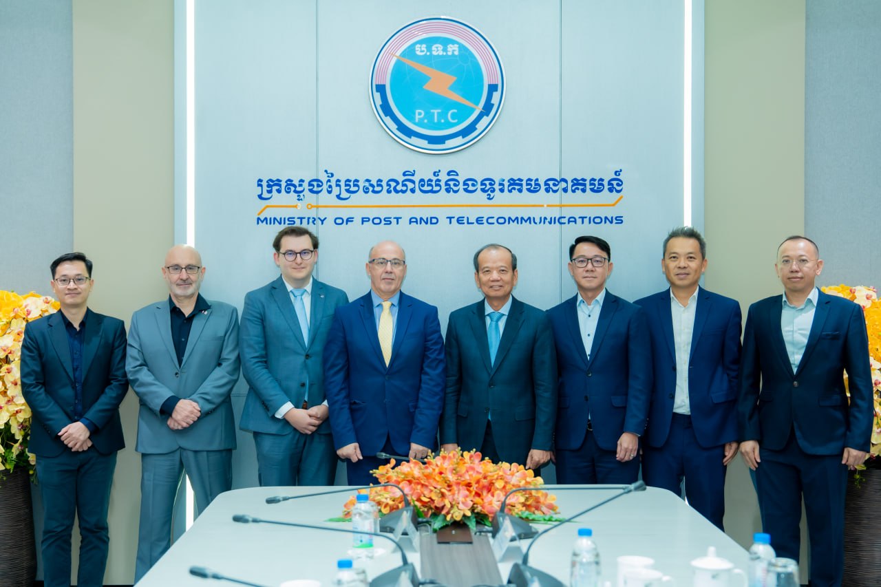 ឯកឧត្តមរដ្ឋមន្រ្តី ជា វ៉ាន់ដេត បានអនុញ្ញាតជូនលោកសាស្រ្តាចារ្យសាកលវិទ្យាធិការនៃសាកលវិទ្យាល័យ Grenoble Aples ប្រទេសបារាំង ចូលជួបសម្ដែងការគួរសម និងពិភាក្សាការងារ