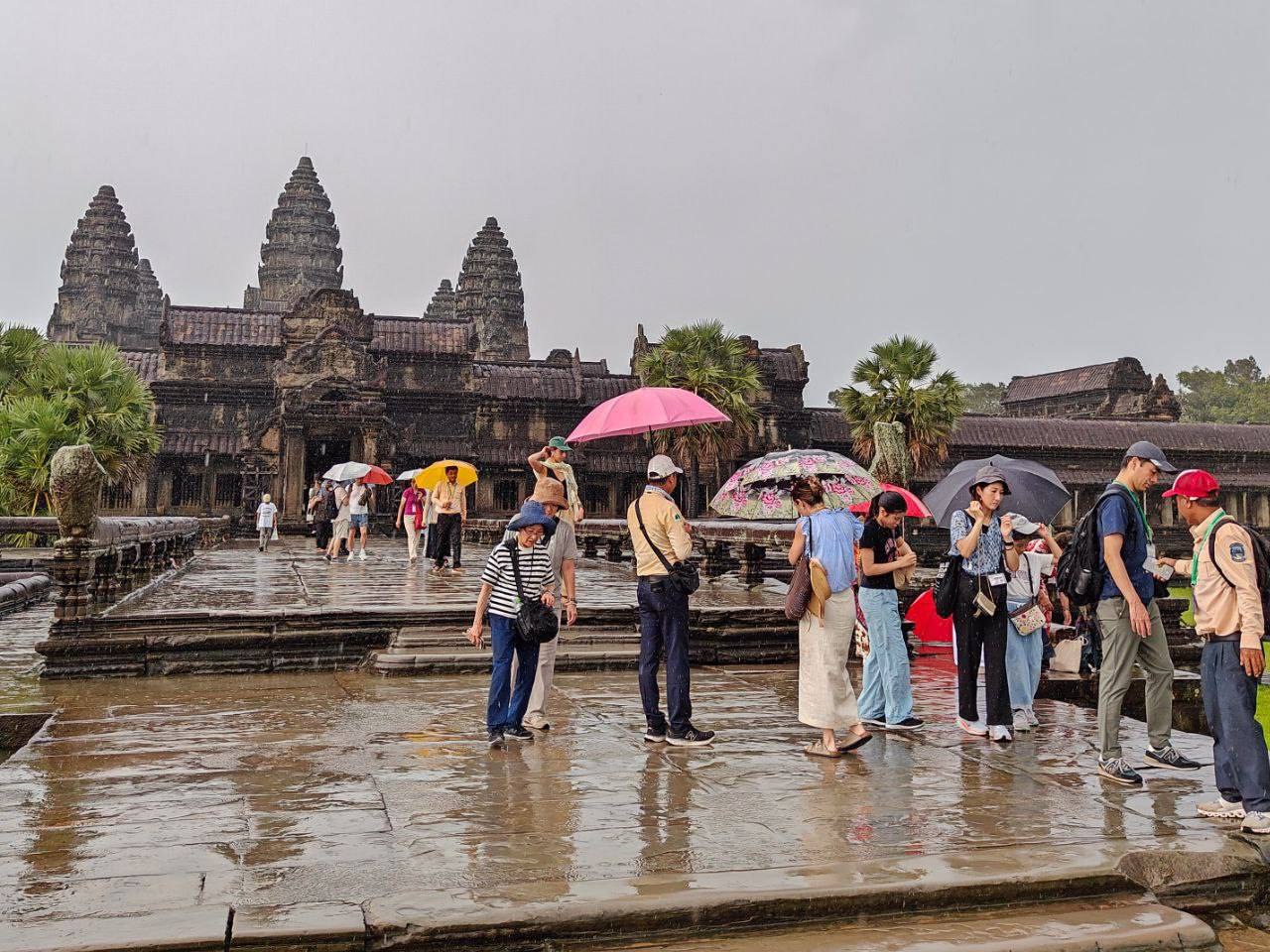 អាជ្ញាធរអប្សរាអំពាវនាវឱ្យភ្ញៀវទេសចរបង្កើនការប្រុងប្រយ័ត្ននារដូវវស្សា