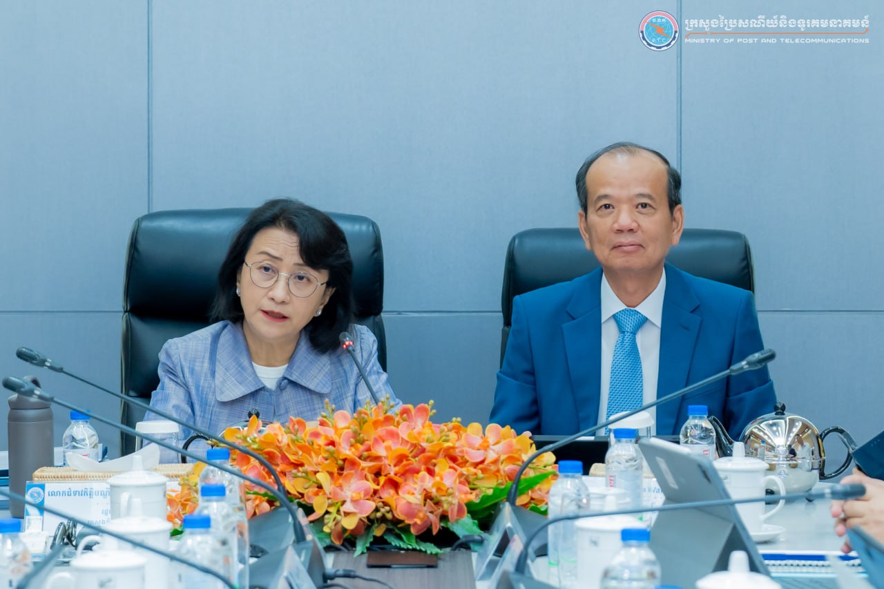 ឯកឧត្តមរដ្ឋមន្រ្តី ជា វ៉ាន់ដេត និងលោកជំទាវកិត្តិបណ្ឌិតរដ្ឋមន្រ្តី អ៊ឹង កន្ថាផាវី អញ្ជើញដឹកនាំកិច្ចប្រជុំជាមួយវិស័យឯកជន ដើម្បីត្រៀមរៀបចំព្រឹត្តិការណ៍ FrancoTech អមកិច្ចប្រជុំកំពូលហ្វ្រង់កូហ្វូនីលើកទី២០ ឆ្នាំ២០២៦