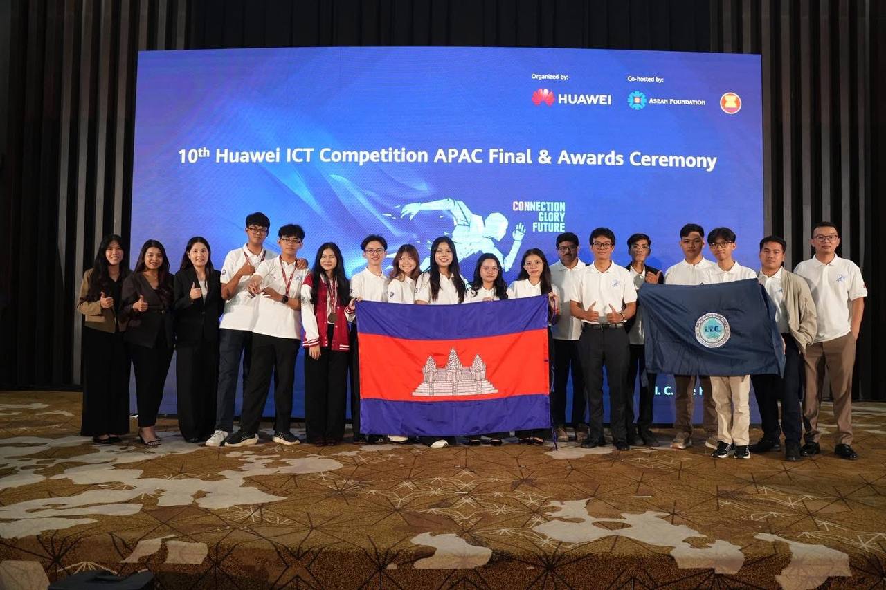 ឯកឧត្តម រដ្ឋមន្ត្រី ជា វ៉ាន់ដេត៖ខ្ញុំពិតជាមានមោទនភាពចំពោះយុវជនកម្ពុជា ដែលនៅក្នុងរយៈពេលត្រឹមមួយសប្តាហ៍គត់ ទទួលបានពានរង្វាន់ចំនួន ៥ ក្នុងព្រឹតិ្តការណ៍អន្តរជាតិពីរផ្សេងគ្នា